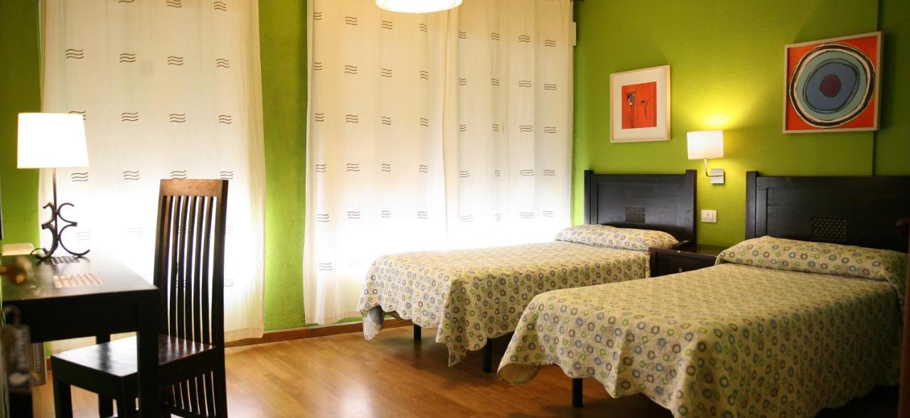 Casa Matias Hotel Sarria Bagian luar foto
